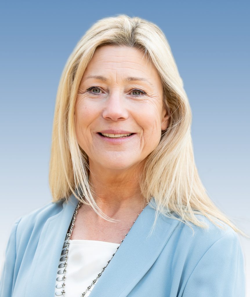 michele_olin_22kw11_3827_frei-blau